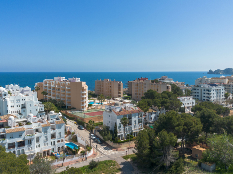 Modern Beach Apartment Jávea